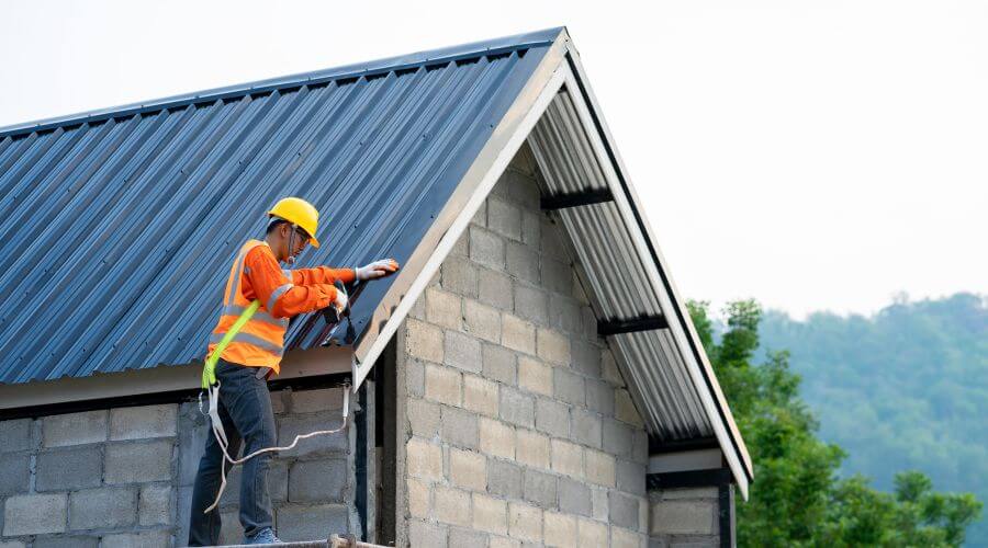 Expert new roof installation services in Warren, OH